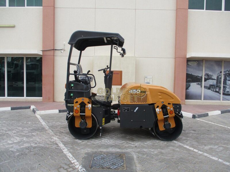 2022 Case 450DX Tandem Roller Mahindra 4 Cylinder Diesel Engine
