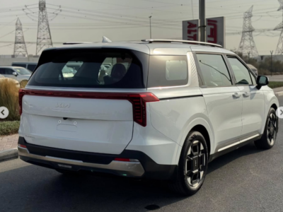 2025 Kia Carnival 3.5-liter V6 Petrol Engine White Brown MPV Automatic FWD