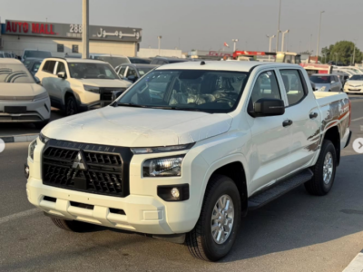 2025 Mitsubishi L200 2.4L 4-cylinder intercooled Turbo Diesel Engine White Black Pickup Truck