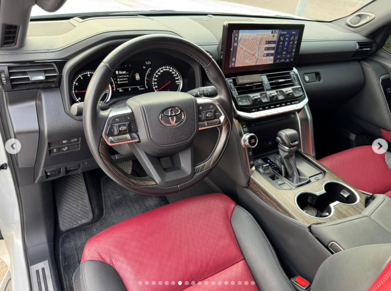 2023 Toyota Land Cruiser VXR 3.5 Litres Twin-Turbo V6 Petrol Engine White Red SUV