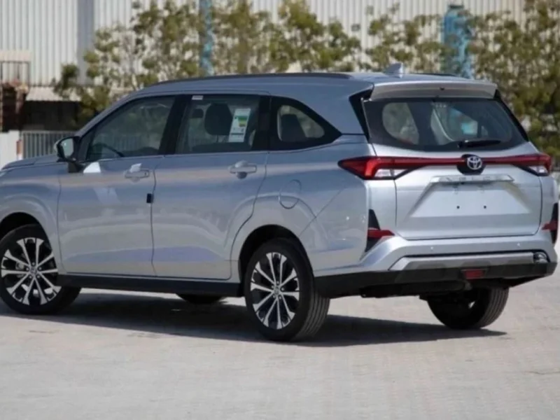 2023 Toyota Veloz 1.5 Litres 4 Cylinders Petrol Engine Silver Black Sub-Compact SUV