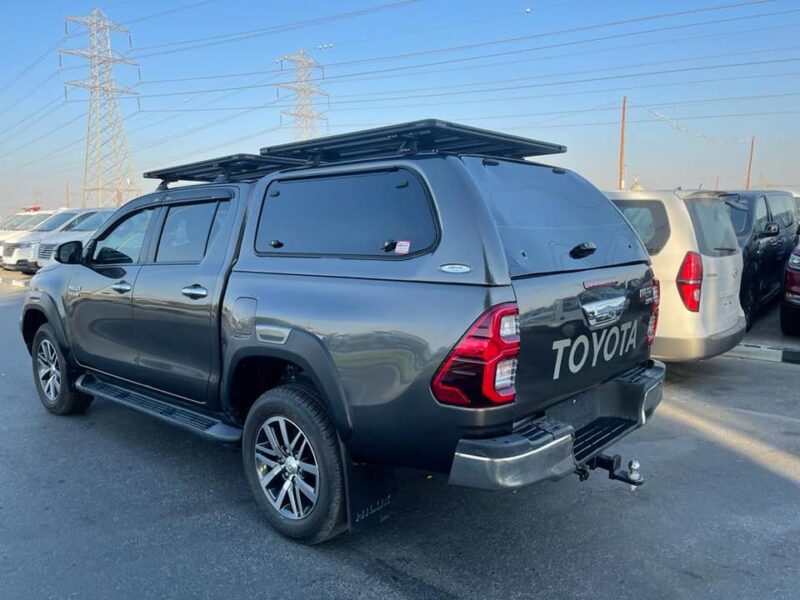 2019 Toyota Hilux SR5 Dual Cab 2.8L Cylinder Diesel Turbo Grey Black Pickup with Canopy