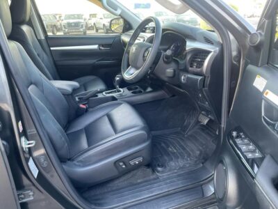 2019 Toyota Hilux SR5 Dual Cab 2.8L Cylinder Diesel Turbo Grey Black Pickup with Canopy