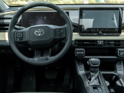 2026 Toyota RAV 4 LE 2.0 Litres 4-Cylinder Petrol Engine Grey Beige SUV GCC Specs