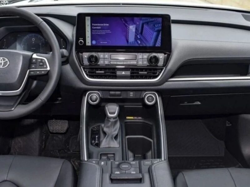 2024 Toyota Grand Highlander Limited 2.4L Turbocharged 4 Cylinder Engine White Black SUV
