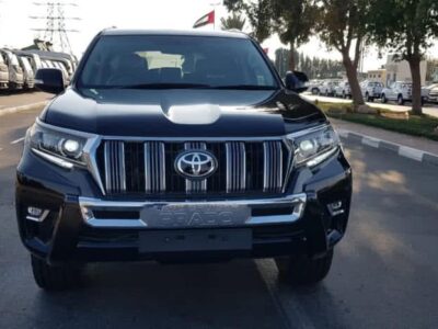 2017 Toyota Land Cruiser Prado GXL 4.0 Litres V6 Petrol Engine Black Brown SUV