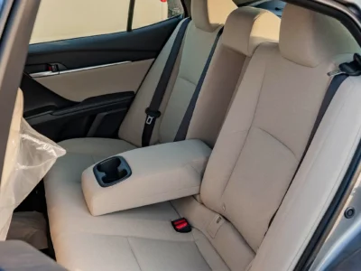 2025 Toyota Camry LE 2.5 Litres 4-Cylinder Hybrid Engine Grey Beige Sedan GCC Specs
