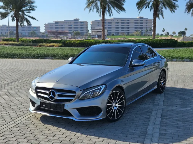 2015 Mercedes-Benz C200 2.0-liter Turbocharged 4-cylinder Petrol Engine Silver Red Sedan