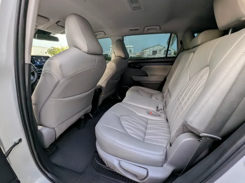2022 Toyota Highlander GXR 4 Cylinder Hybrid Engine White Grey SUV Automatic GCC