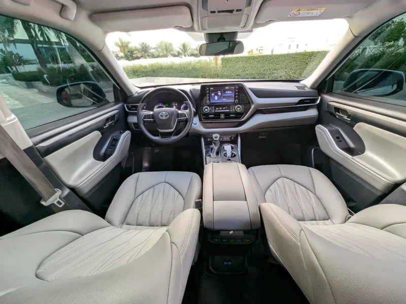 2022 Toyota Highlander GXR 4 Cylinder Hybrid Engine White Grey SUV Automatic GCC