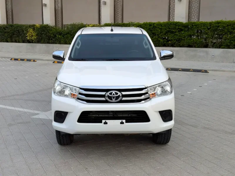 2022 Toyota Hilux Double Cab GL 2.7L 4-Cylinder Petrol Engine White Red Pickup