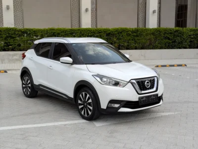 2019 Nissan Kicks SV 1.6-liter 4 Cylinder Petrol Engine White Black SUV GCC Specs