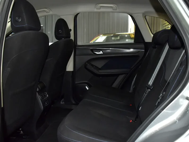 2024 Haval Jolion Deluxe 1.5L turbo 4-cylinder Petrol Engine Silver Black SUV