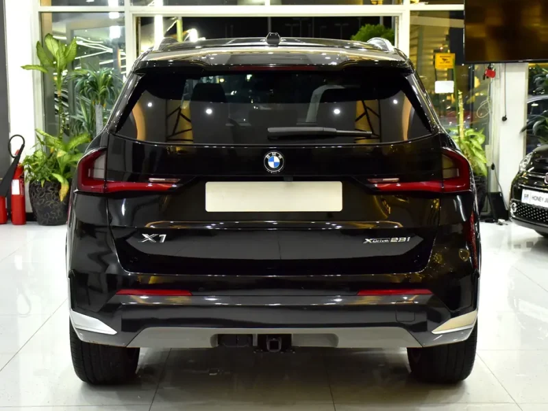 2025 BMW X1 xDrive28i 2.0-liter turbocharged 4-cylinder Engine Black Crossover