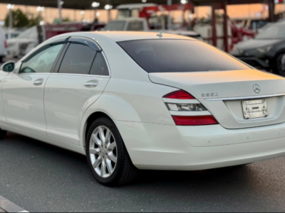 2008 Mercedes-Benz S 350 3.5 Litres 6 Cylinders Petrol Engine White Black Sedan RWD