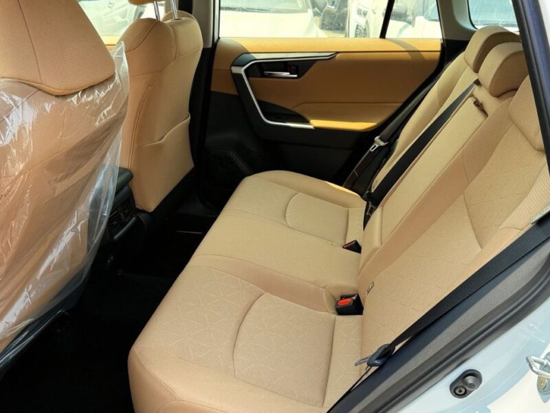 2025 Toyota RAV4 EXR 2.5-liter 4-cylinder Hybrid Engine White Beige SUV Automatic GCC Specs