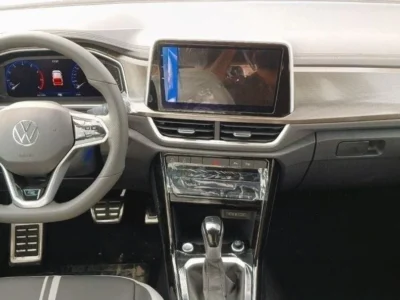 2025 Volkswagen T-Roc 1.5 Litres Inline 4-cylinder Petrol Engine White Black Hatchback