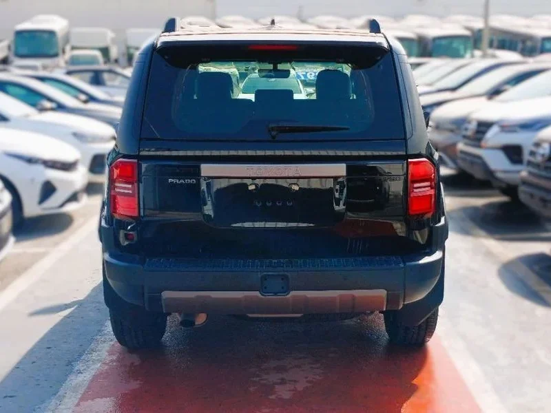 2024 Toyota Prado 2.8-liter Inline 4-cylinder Turbo Diesel Engine Black SUV GCC Specs