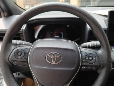 2026 Toyota Frontlander Leading 2.0 Litres 4 Cylinders Hybrid Engine White Black SUV