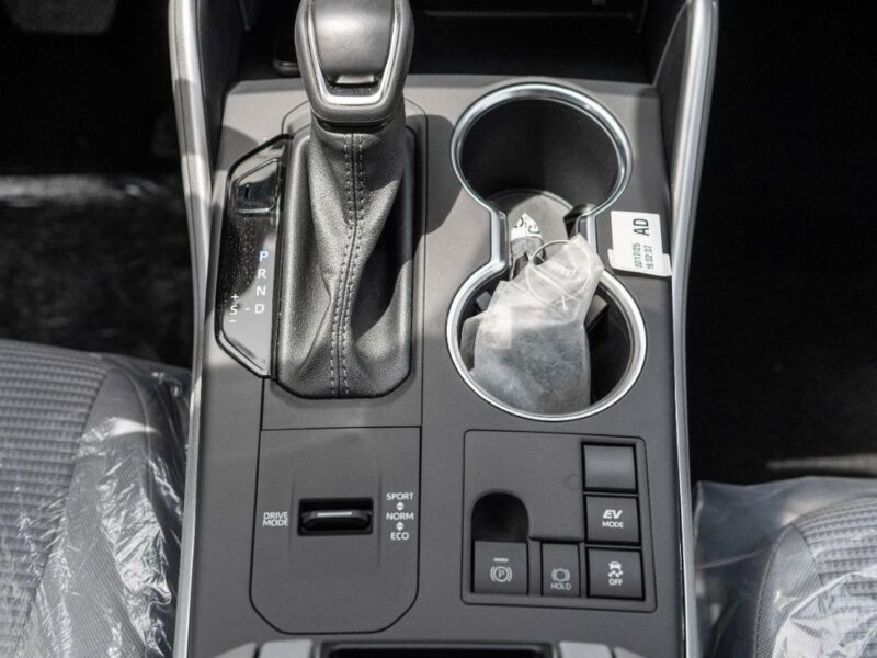 2026 Toyota Highlander LE 2.5L 4-Cylinder Hybrid Engine Silver Grey SUV Automatic GCC