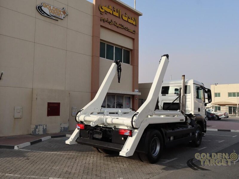 2012 MAN TGS 18.400 4x2 Skip Loader 6 Cylinder Diesel Engine Manual Gear