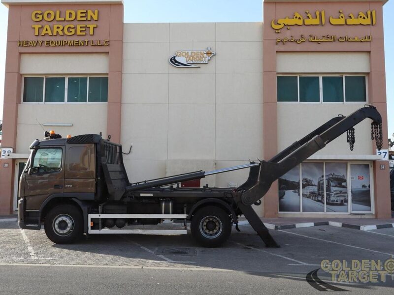 2013 VOLVO FM440 4x2 Skip Loader 6 Cylinder Diesel Engine Automatic Gear