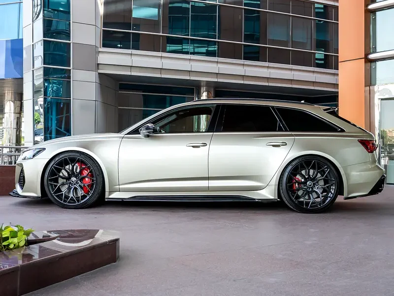2021 Audi S6/RS6 4.0 TFSI quattro 4.0 Liters V8 Petrol Engine Gold Tan Wagon