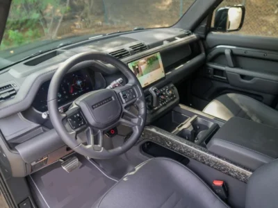 2025 Land Rover Defender 110 P635 Octa Edition One 4.4L Twin-Turbo V8 Grey Black SUV