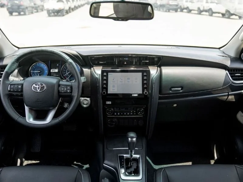 2024 Toyota Fortuner 2.8-liter 4-cylinder Diesel Engine White Black SUV Automatic