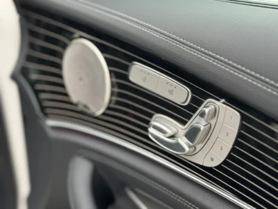 2022 Mercedes-Benz E450 .0L Inline-6 Turbocharged Hybrid Engine White Black Sedan