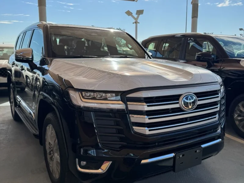 2026 Toyota Land Cruiser 300 VX 4.0-liter V6 Naturally Aspirated Petrol Engine Black SUV GCC