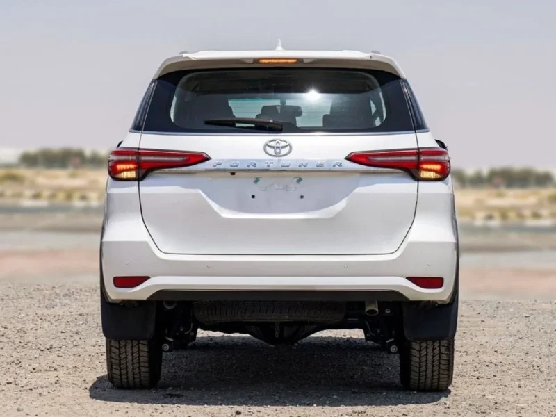 2024 Toyota Fortuner 2.8-liter 4-cylinder Diesel Engine White Black SUV Automatic
