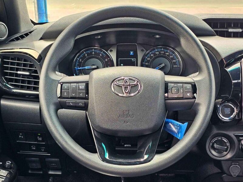 2026 Toyota Hilux SR5 Adventure 4.0 L V6 Petrol Engine White Black Double Cabin Pickup