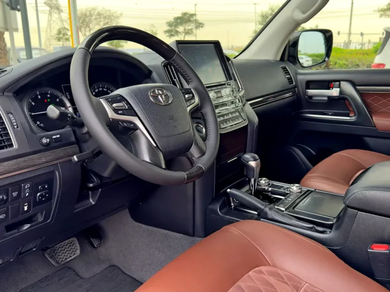 2020 Toyota Land Cruiser GXR V6 Grand Touring 4.0 Litres V6 Petrol Engine White Brown SUV