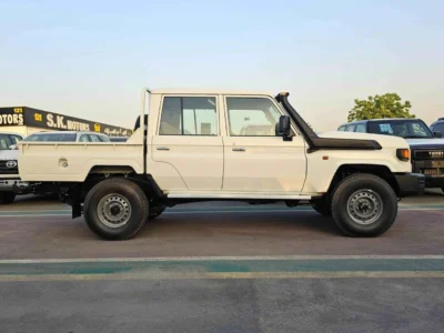 2025 Toyota Land Cruiser 79 STD-E 2.8L 4-cylinder Turbo Diesel White Brown Double Cabin
