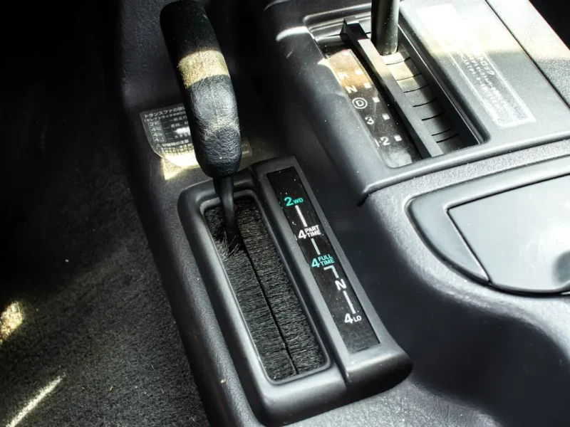 2001 Jeep Cherokee Limited 4.0 Litres Inline 6-cylinder Petrol Engine Black Grey SUV