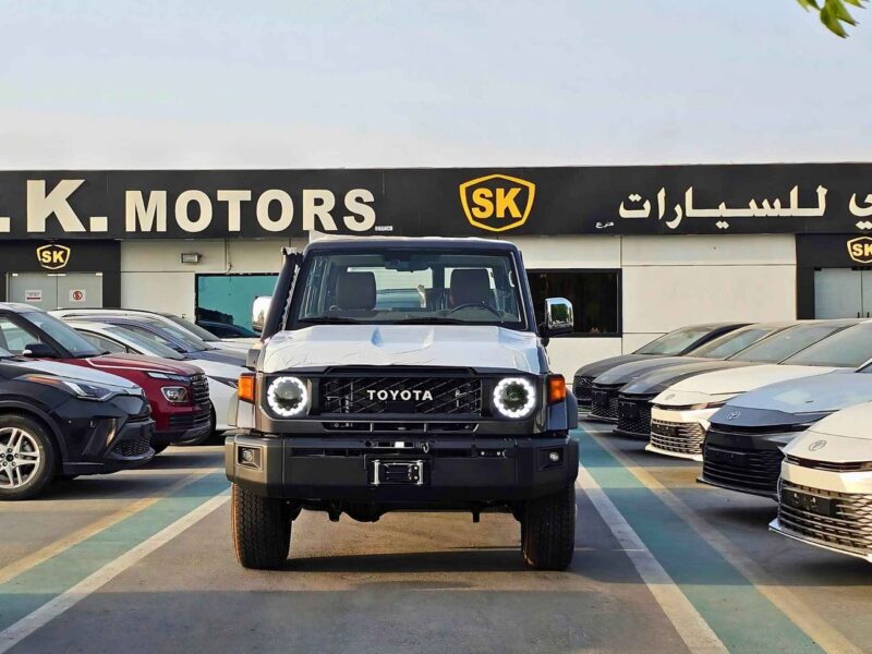 2025 Toyota Land Cruiser 70 2.8 Litres Turbodiesel 4-cylinder Engine Grey Tan SUV GCC