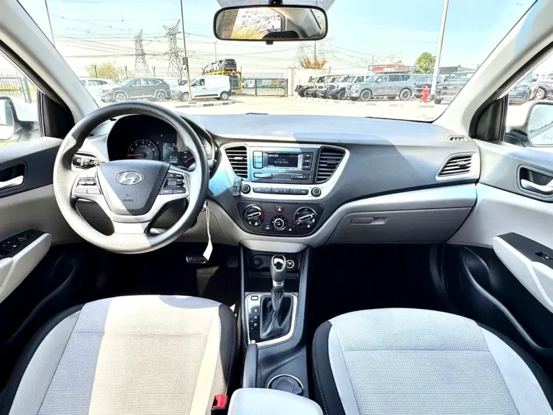 2022 Hyundai Accent 1.6-liter 4 Cylinder Petrol Engine White Grey Sedan GCC Specs