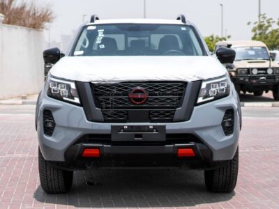 2025 Nissan Navara Pro-4X 2.5 L inline‑4 DOHC twin‑turbo Diesel Engine Grey Black Pickup