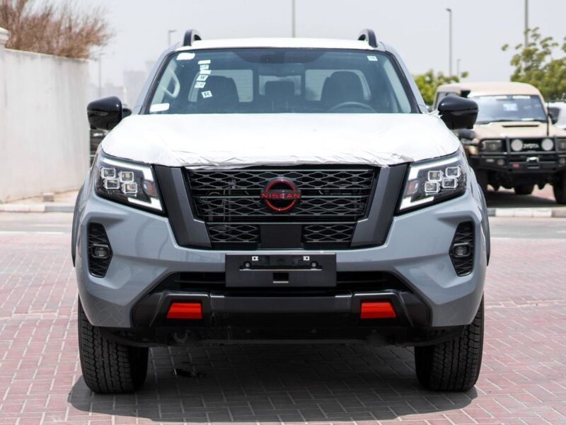 2025 Nissan Navara Pro-4X 2.5 L inline‑4 DOHC twin‑turbo Diesel Engine Grey Black Pickup