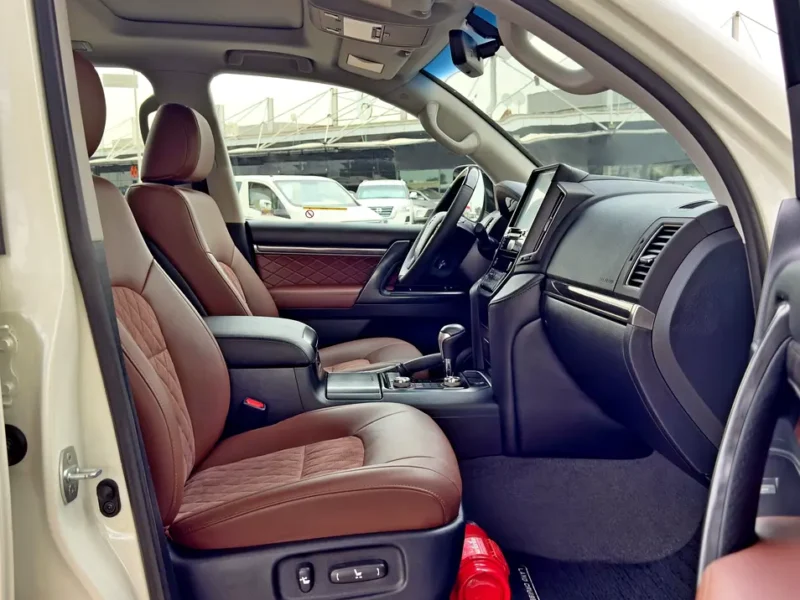 2020 Toyota Land Cruiser GXR V6 Grand Touring 4.0 Litres V6 Petrol Engine White Brown SUV