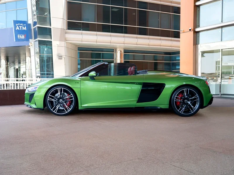 2023 Audi R8 Spyder 5.2-liter V10 PERFORMANCE Green Red Luxury Sports Car