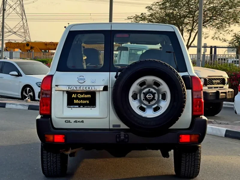2023 Nissan Patrol Safari GL 4.8 Liters 6-cylinder Petrol Engine White Grey SUV GCC