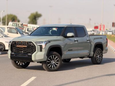 2025 TOYOTA TUNDRA SR5 4x4 3.4 Litres V6 Petrol Engine Green Black SUV USA Specs