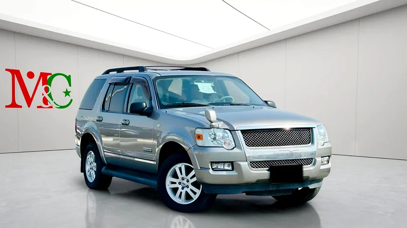 2008 Ford Explorer XLT 4.0 Litres V6 Petrol Engine Silver Beige SUV Automatic Clean Car