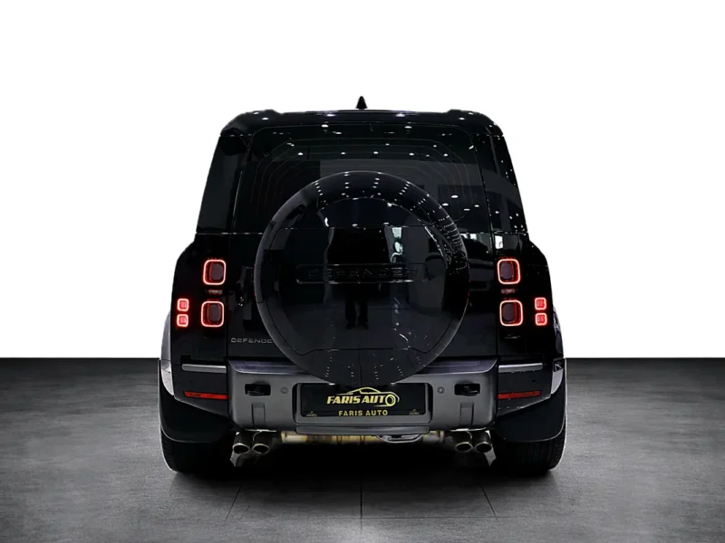2024 Land Rover Defender 110 P525 5.0-liter Supercharged V8 Engine Black Tan SUV