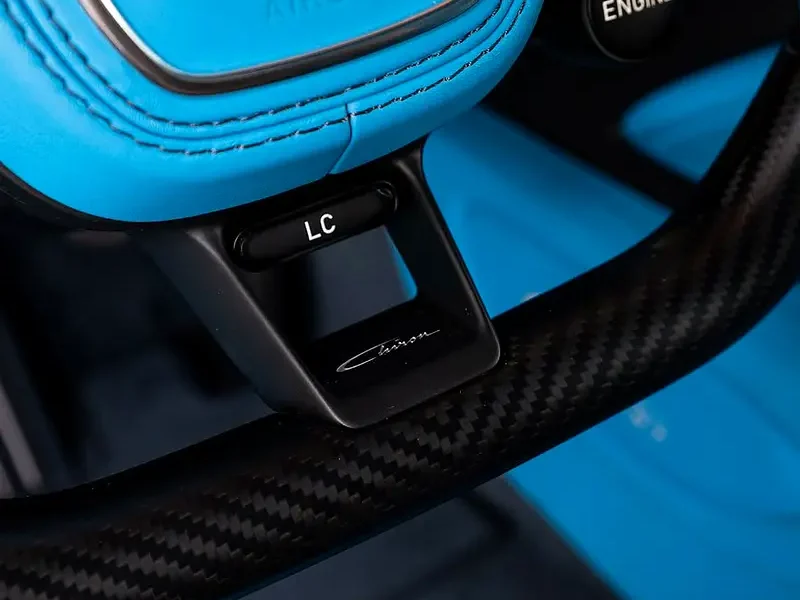 2019 Bugatti Chiron Standard 8.0-liter 16-Cylinder Petrol Engine Grey Blue Sports Car