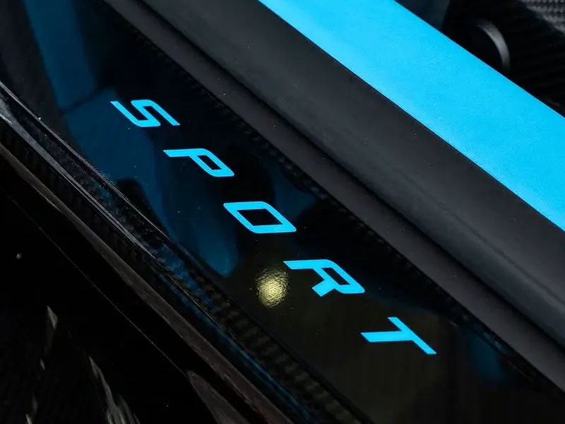 2019 Bugatti Chiron Standard 8.0-liter 16-Cylinder Petrol Engine Grey Blue Sports Car