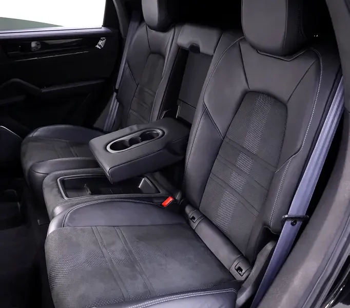 2024 Porsche Cayenne Turbo GT 4.0-liter V8 Petrol Engine Black Luxury SUV GCC Specs