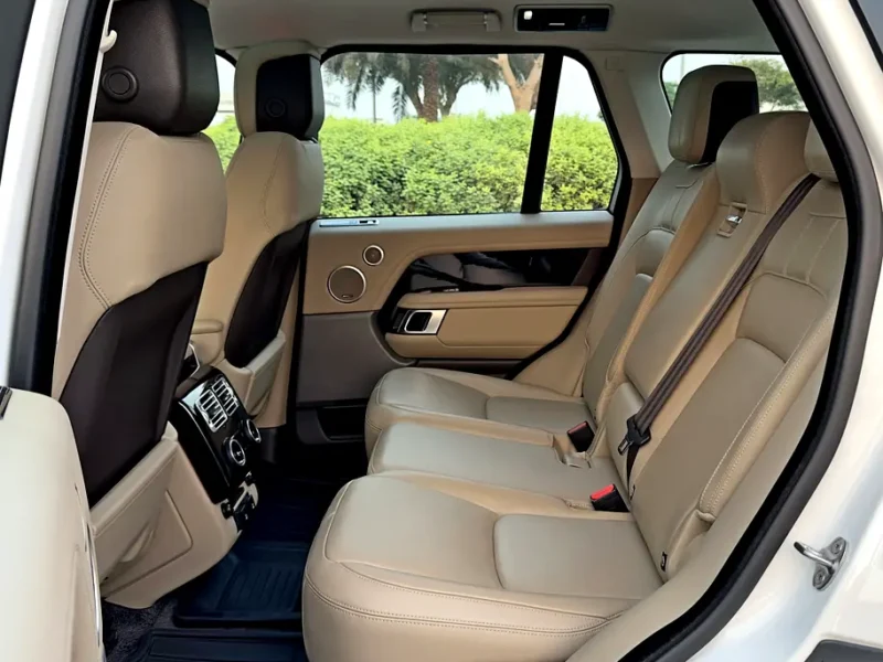 2018 Land Rover Range Rover HSE 3.0-liter V6 Supercharged Petrol White Beige SUV